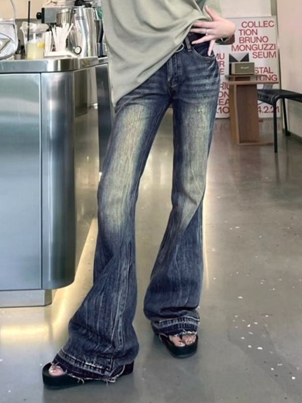 Vintage Embroidery Low Rise Raw Trim Flare Jeans-3