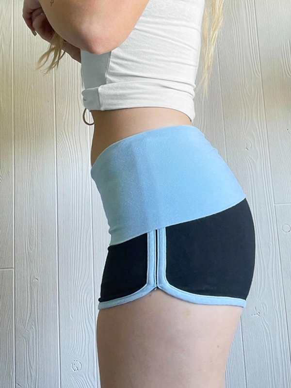 Sporty Contrast Low Rise Shorts-1