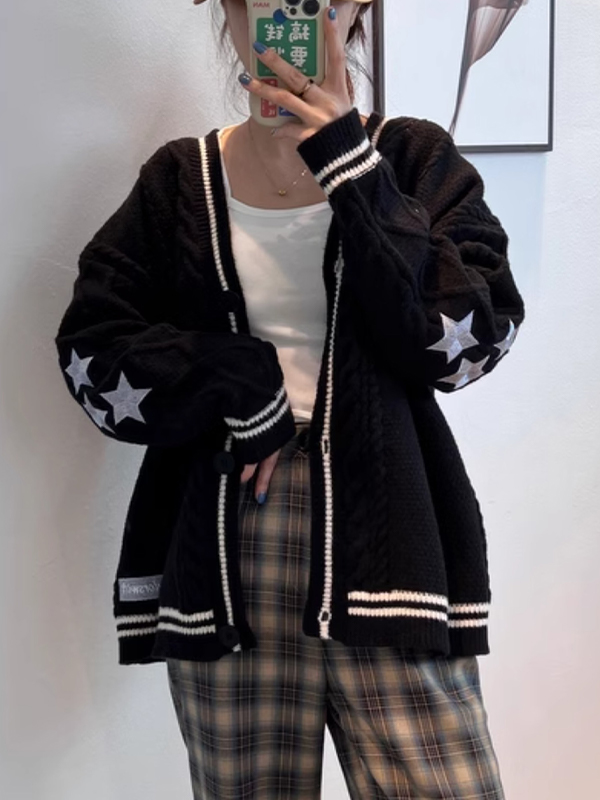 Oversize Star Embroidered Cable Knit Cardigan-4
